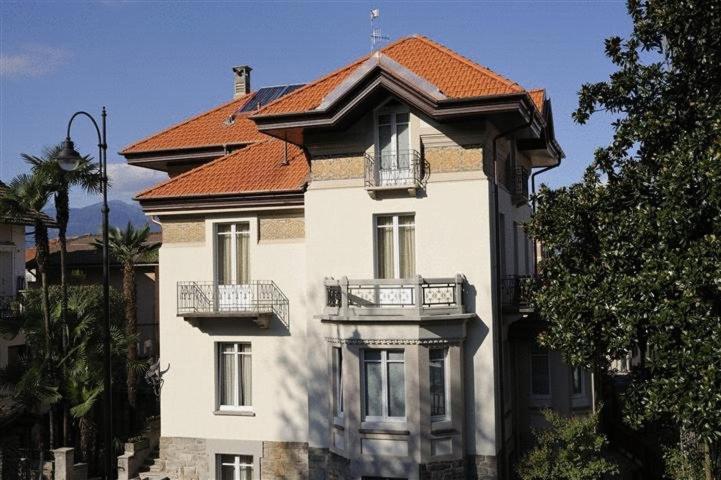 Residence Villa Maurice สเตรซา ภายนอก รูปภาพ